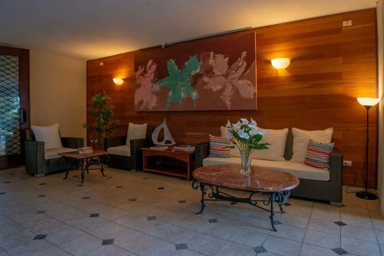 Velero Beach Resort Кабарете